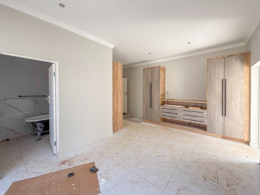 4 Bedroom Property for Sale in Landsmeer Residential Estate North West